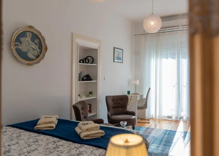 At Bacvice Apartman *