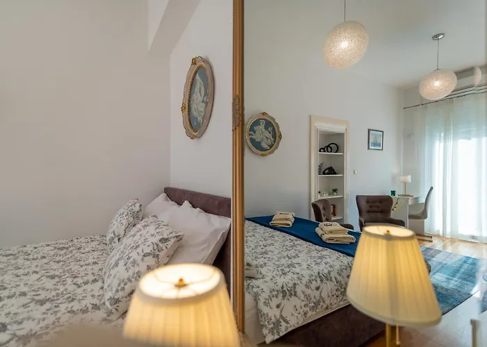 Apartman At Bacvice *